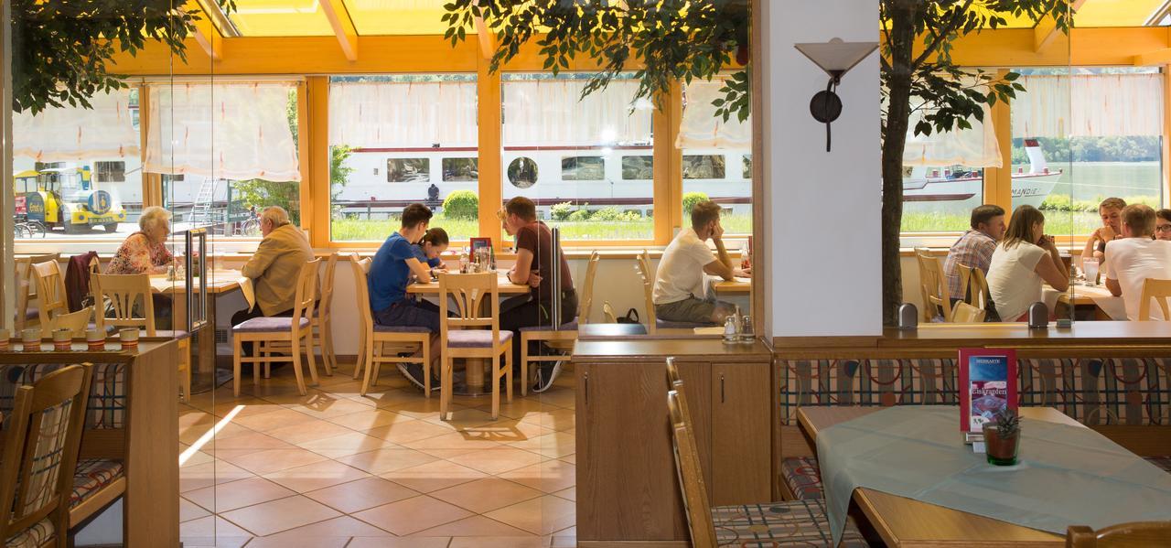 Gasthof - Landhotel Ernst Untermuhl Ngoại thất bức ảnh